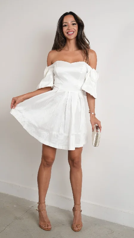Cahri Mini Dress Trendy Button-Detail Mini Dress