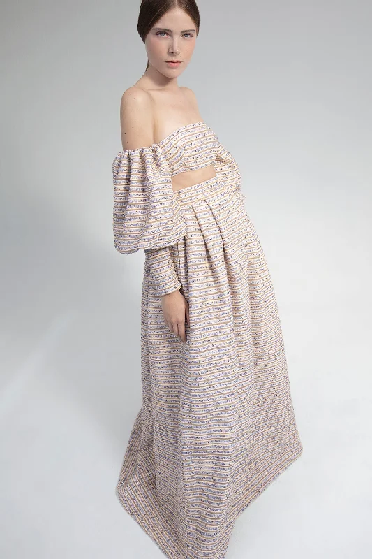 Off shoulder crop top with wide skirt Collared Crew Neck Turtle Neck