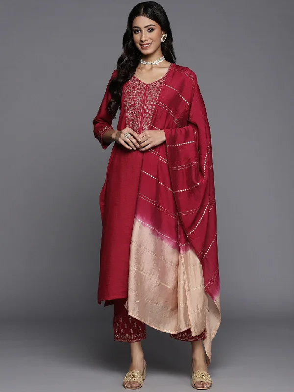 Women'ss Embroidered Kurta Paired With Embroidered Trouser And Ombre Dupatta - Varanga Trousers Capri Summer Women'ss Embroidered Kurta Paired With Embroidered Trouser And Ombre Dupatta - Varanga Trousers Capri Summer