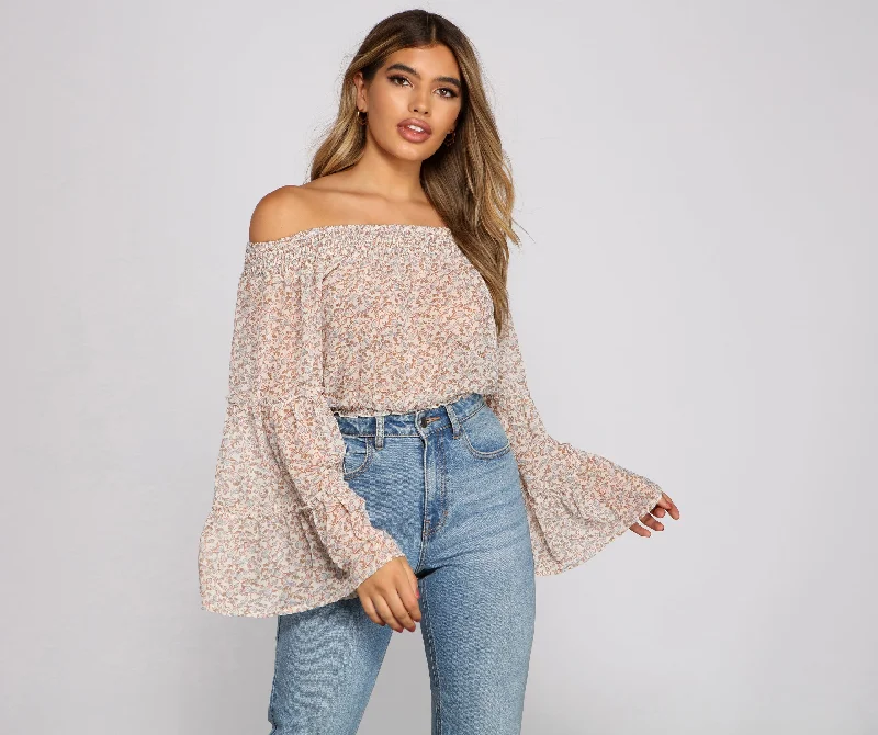 Paisley Dreams Chiffon Crop Top Welt Pockets Slit Pockets Flap Pockets