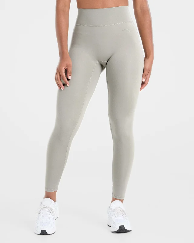 Staple Leggings - Washed Olive Fashionable Floral Active Leggings