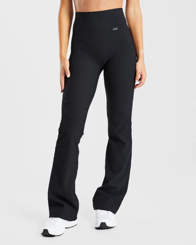 Sculpt Ribbed Flared Leggings - Schwarz Cozy Ribbed Leggings