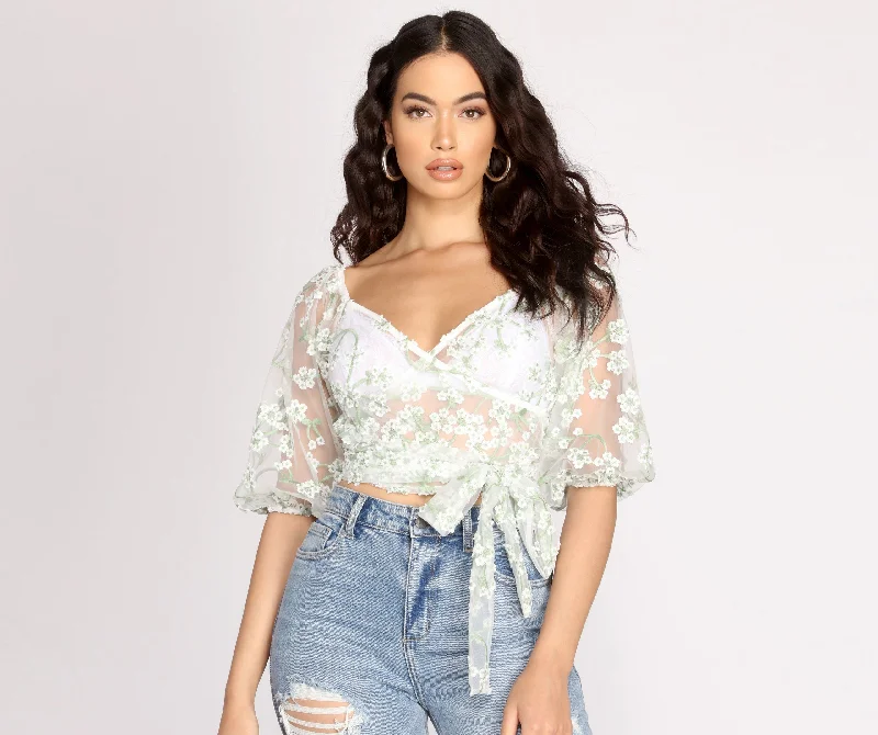 Effortlessly Embroidered Floral Crop Top Hooded Caped Shawl Collar