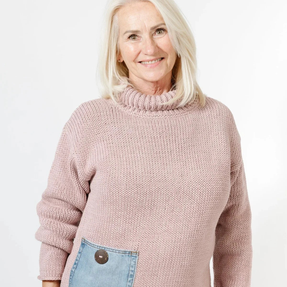 Shannon Passero - Emerie Pullover V-Neck Stylish Pullover