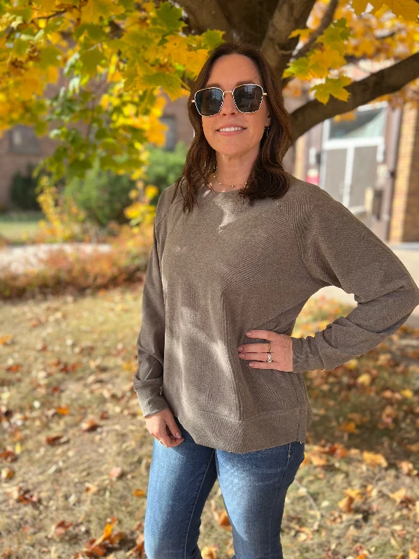 Brushed Side Zip Raglan Sleeve Pullover Faux Fur Trim