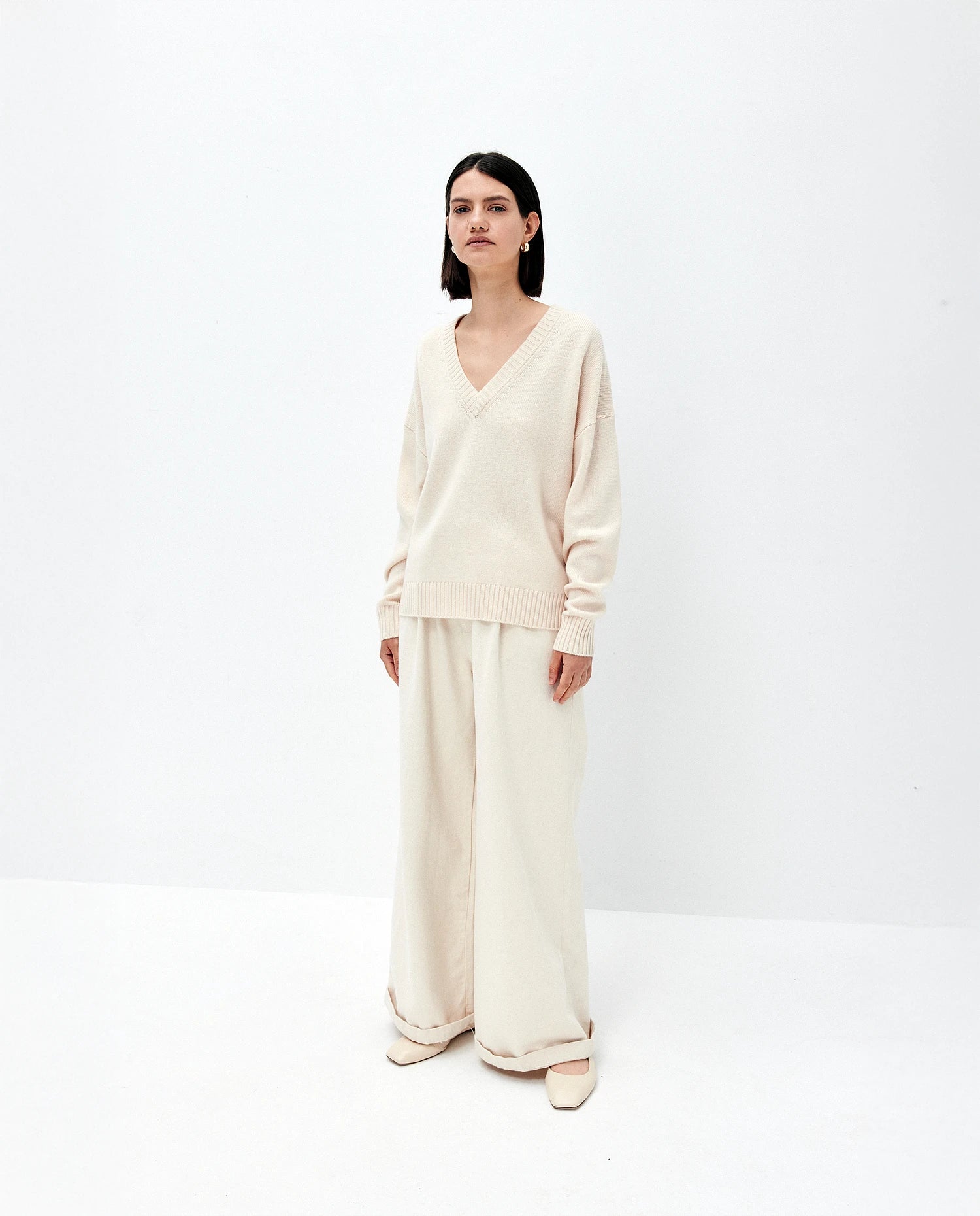 Woll-Mischung Pullover in Creme - Lockerer Schnitt Ruffle Neck Pullover