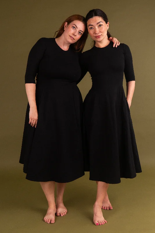 Asri Dress Leki Midi 3/4 sleeve Petite in Black Trendy Fit-and-Flare Midi Dress
