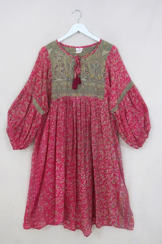 Daisy Midi Smock Dress - Princess & The Pea Green - Vintage Indian Cotton - Size L/XL Fashionable Shift Midi Dress Daisy Midi Smock Dress - Princess & The Pea Green - Vintage Indian Cotton - Size L/XL Fashionable Shift Midi Dress