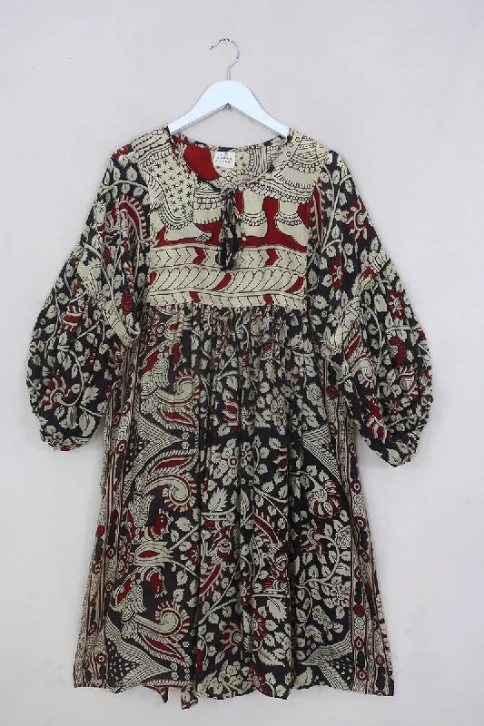 SALE Daisy Midi Smock Dress - Hickory Brown & Magnolia - Vintage Indian Cotton - Size M Cozy Knit Midi Dress SALE Daisy Midi Smock Dress - Hickory Brown & Magnolia - Vintage Indian Cotton - Size M Cozy Knit Midi Dress