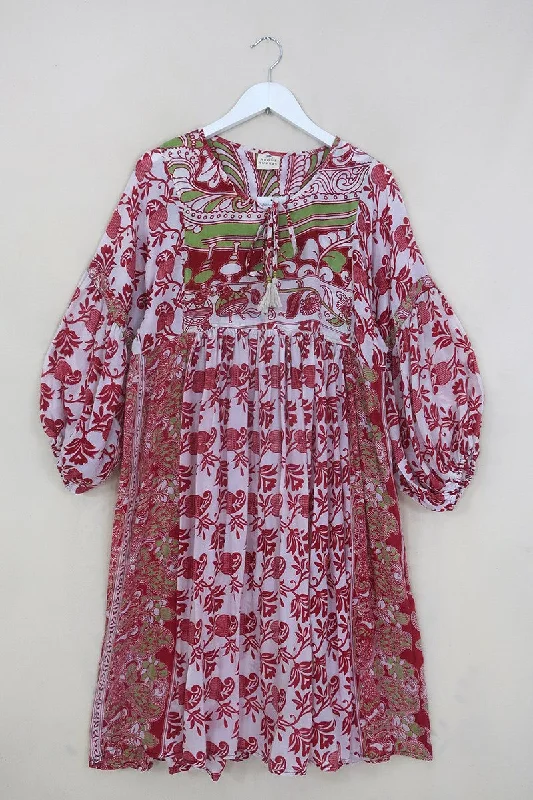 SALE Daisy Midi Smock Dress - White Blossom & Red Bodhi Leaf - Vintage Indian Cotton - Size S/M Classic Black Midi Dress SALE Daisy Midi Smock Dress - White Blossom & Red Bodhi Leaf - Vintage Indian Cotton - Size S/M Classic Black Midi Dress
