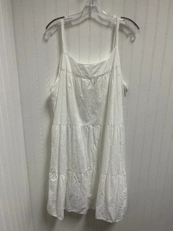 Dress Casual Midi By Beachlunchlounge In White, Size: L Stylish Halter Neck Midi Dress