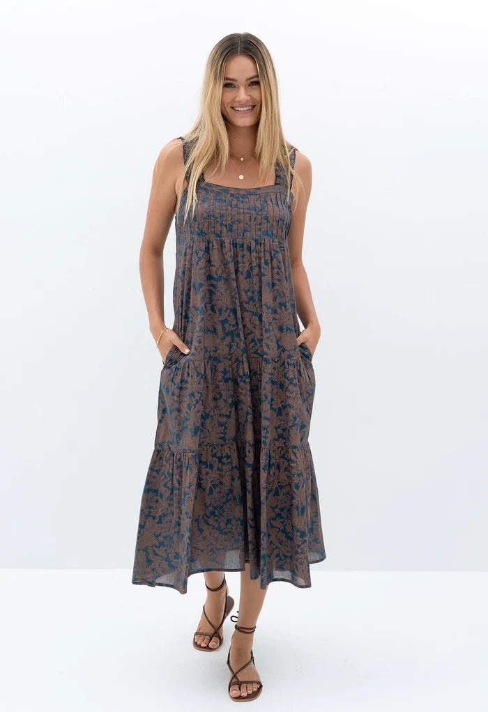 HUMIDITY VACAY ELYSIAN DRESS TAN PRINT Trendy Ruffle Hem Midi Dress